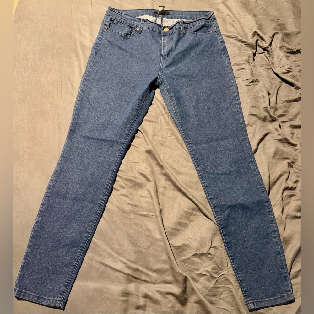Forever 21 Women's Blue Skinny Jeans